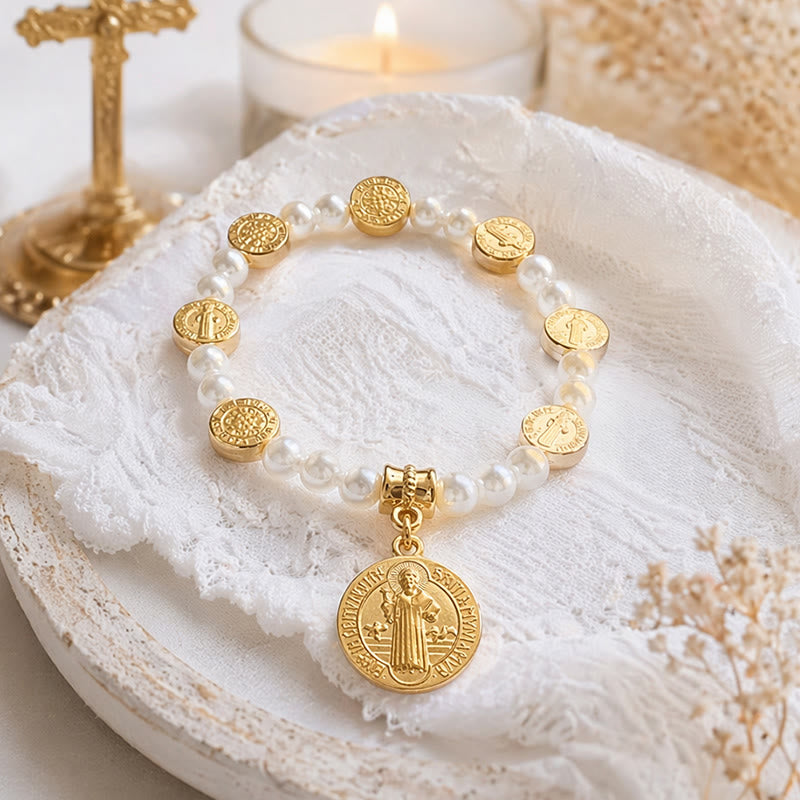 Christianartworkshop Bracelet extensible à perles avec médaille de saint Benoît gravée en deux couleurs : un symbole de protection sacrée - Doré - image 0