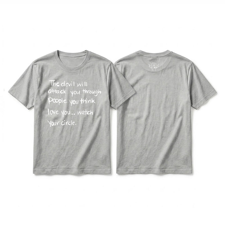 Christianartworkshop T-shirt premium à manches courtes « Le diable vous attaquera par le biais de ceux que vous croyez vous aimer » - Gris - 2XL - image 14