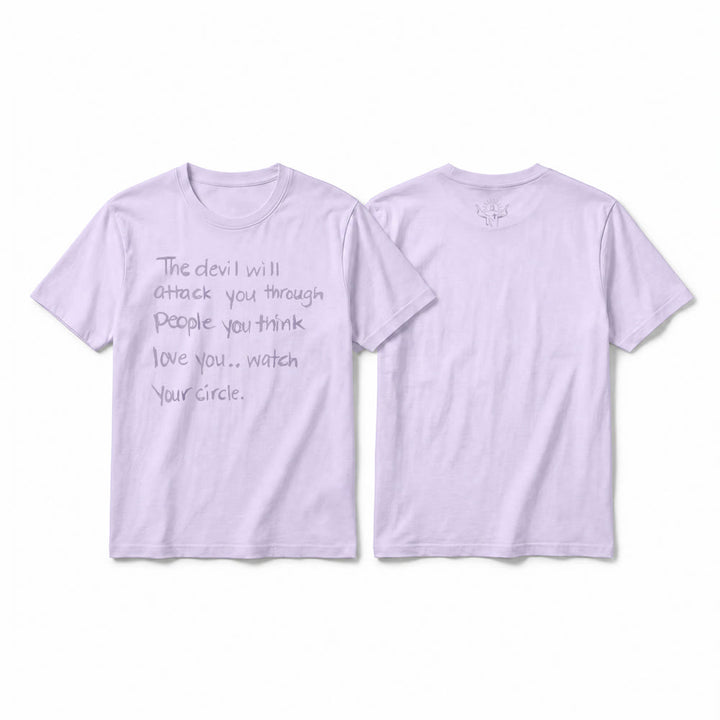 Christianartworkshop T-shirt premium à manches courtes « Le diable vous attaquera par le biais de ceux que vous croyez vous aimer » - Violet - 2XL - image 5