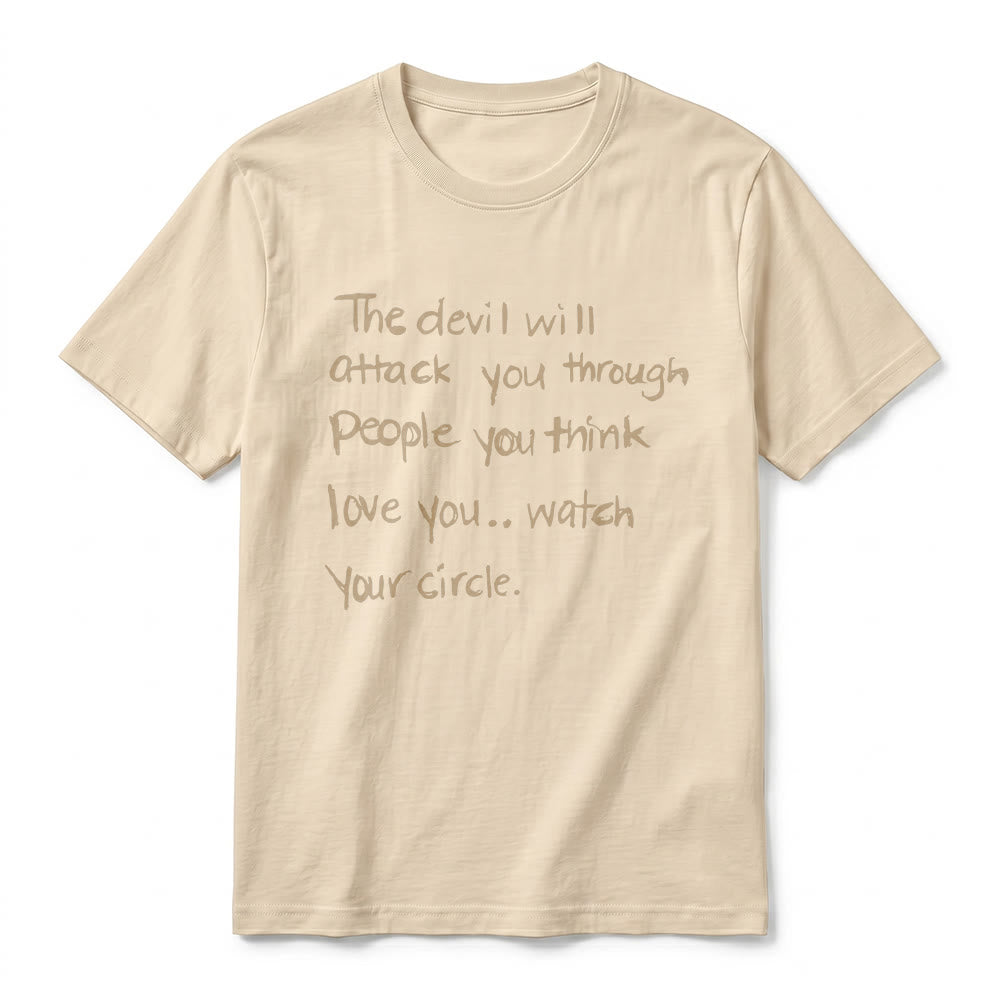 Christianartworkshop T-shirt premium à manches courtes « Le diable vous attaquera par le biais de ceux que vous croyez vous aimer » - image 18