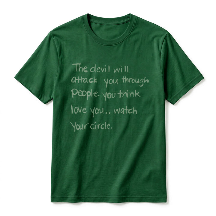Christianartworkshop T-shirt premium à manches courtes « Le diable vous attaquera par le biais de ceux que vous croyez vous aimer » - image 24