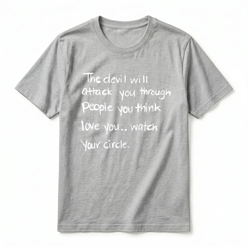 Christianartworkshop T-shirt premium à manches courtes « Le diable vous attaquera par le biais de ceux que vous croyez vous aimer » - image 15