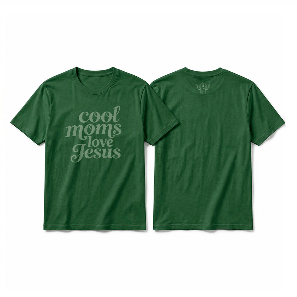 Christianartworkshop T-shirt premium à manches courtes imprimé recto verso « Les mamans cool aiment Jésus » - Vert foncé - 2XL - image 25