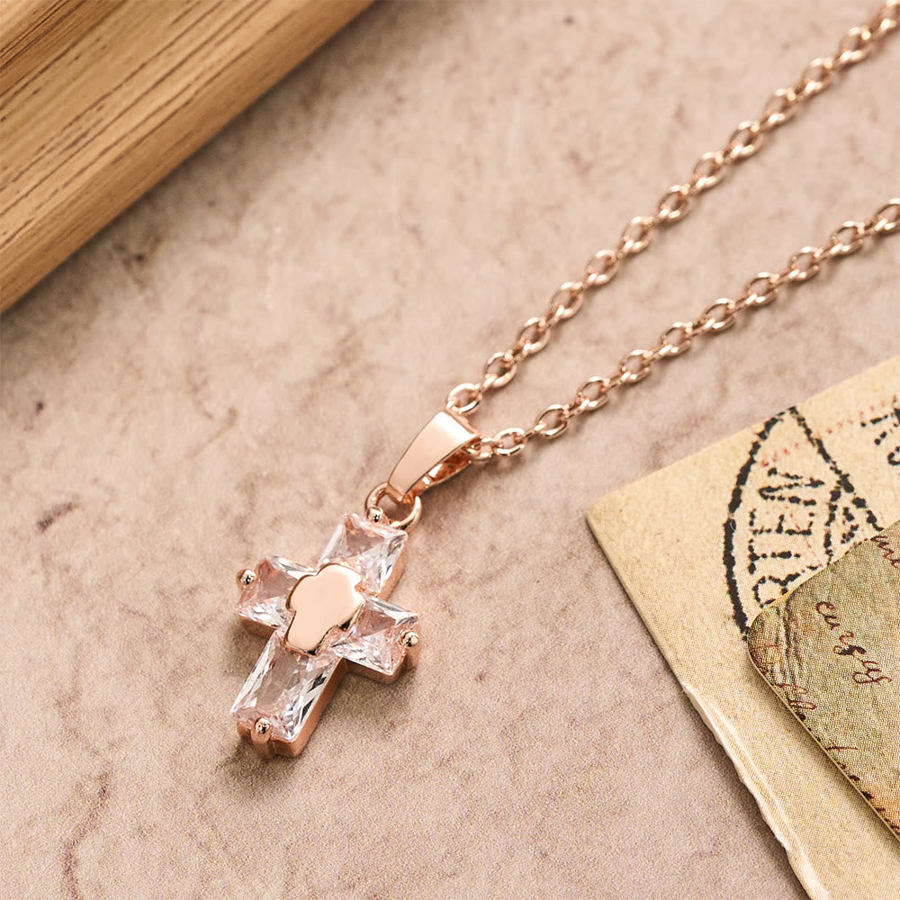 Christianartworkshop Collier pendentif croix incrustée de zircon avec incrustation centrale polie : symbole de grâce sacrée rayonnante et de foi inébranlable - image 6
