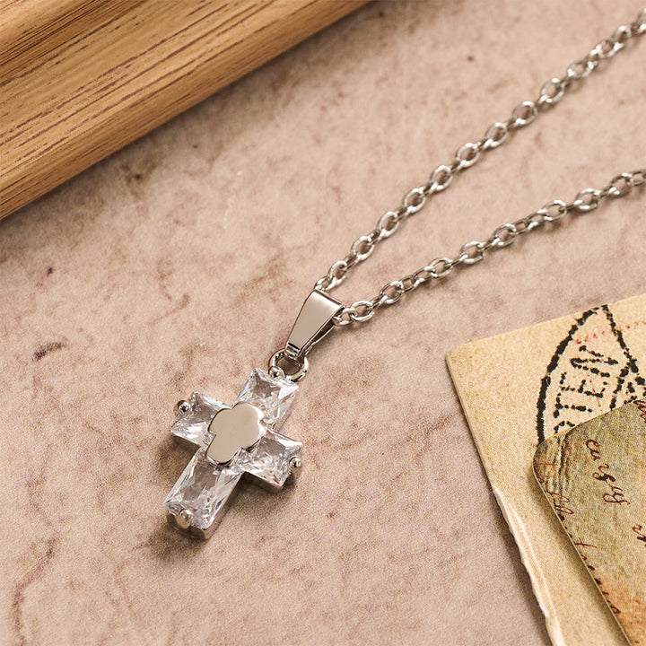 Christianartworkshop Collier pendentif croix incrustée de zircon avec incrustation centrale polie : symbole de grâce sacrée rayonnante et de foi inébranlable - image 4