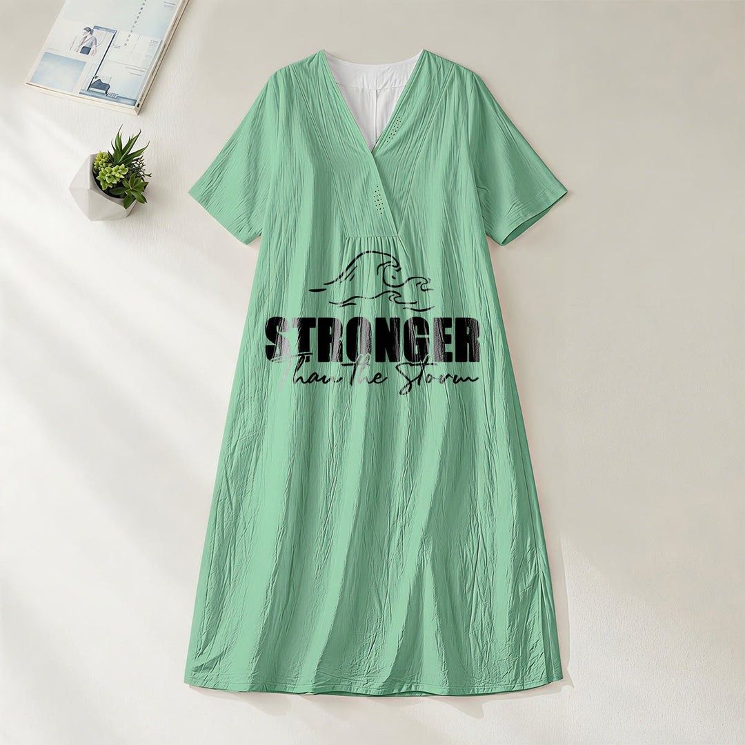 Robe midi à manches courtes et col en V à motif vague « Plus forte que la tempête » de Christianartworkshop - Vert - 4XL - image 20