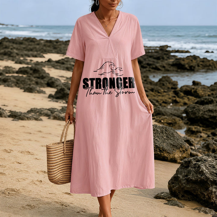 Robe midi à manches courtes et col en V à motif vague « Plus forte que la tempête » de Christianartworkshop - image 17