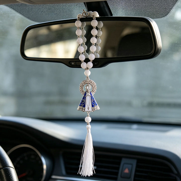 Christianartworkshop Décoration de voiture à pompon perlé représentant Notre-Dame d'Aparecida : symbole de douce protection céleste et de bénédictions pour le voyage - Notre-Dame d'Aparecida - image 0