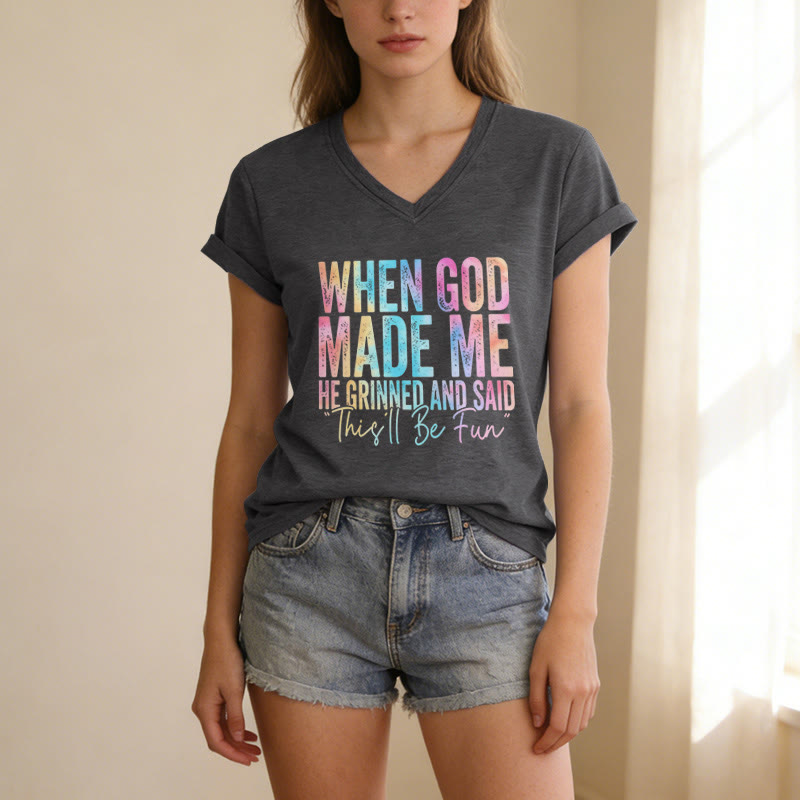 Christianartworkshop T-shirt décontracté à col en V avec dégradé de couleurs « Quand Dieu m'a créé » - image 3