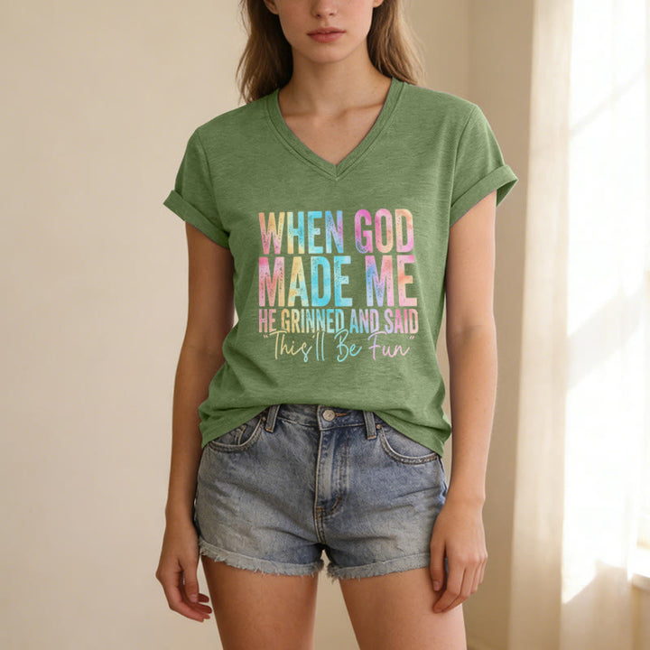 Christianartworkshop T-shirt décontracté à col en V avec dégradé de couleurs « Quand Dieu m'a créé » - image 11