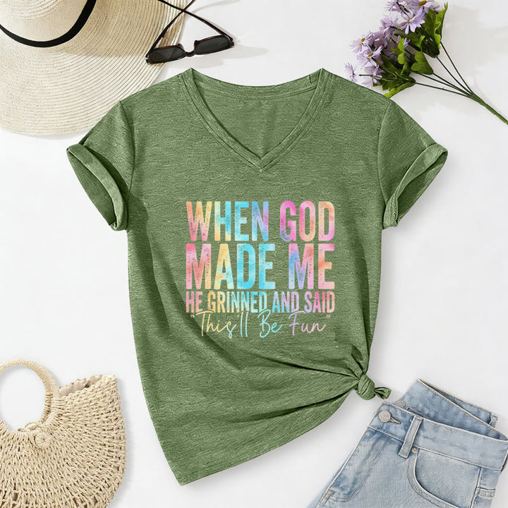Christianartworkshop T-shirt décontracté à col en V avec dégradé de couleurs « Quand Dieu m'a créé » - Vert olive - 2XL - image 10