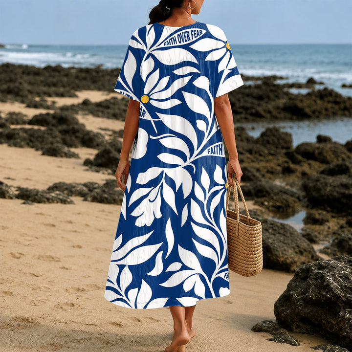 Christianartworkshop Robe midi à manches courtes et col en V à imprimé floral tropical « La foi plutôt que la peur » - image 3