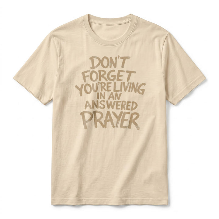 Christianartworkshop T-shirt premium à manches courtes « N'oubliez pas que vous vivez dans une prière exaucée » - image 14