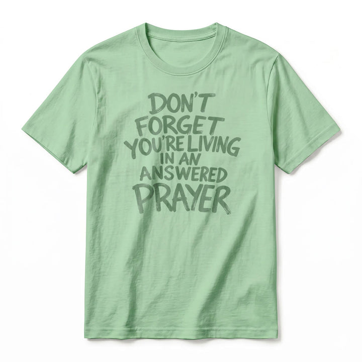 Christianartworkshop T-shirt premium à manches courtes « N'oubliez pas que vous vivez dans une prière exaucée » - image 20