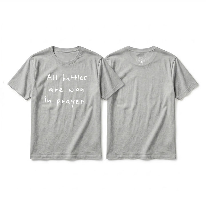 Christianartworkshop T-shirt premium à manches courtes « Toutes les batailles se gagnent par la prière » (affirmation de foi) - Gris - 2XL - image 7
