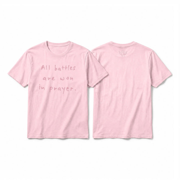 Christianartworkshop T-shirt premium à manches courtes « Toutes les batailles se gagnent par la prière » (affirmation de foi) - Rose - 2XL - image 25