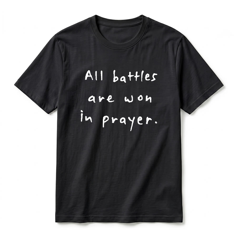 Christianartworkshop T-shirt premium à manches courtes « Toutes les batailles se gagnent par la prière » (affirmation de foi) - image 11