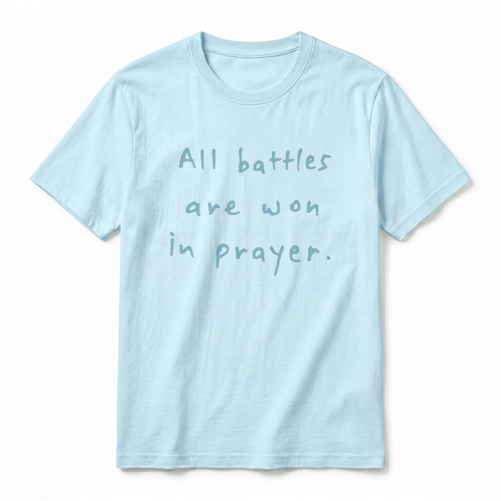 Christianartworkshop T-shirt premium à manches courtes « Toutes les batailles se gagnent par la prière » (affirmation de foi) - image 17