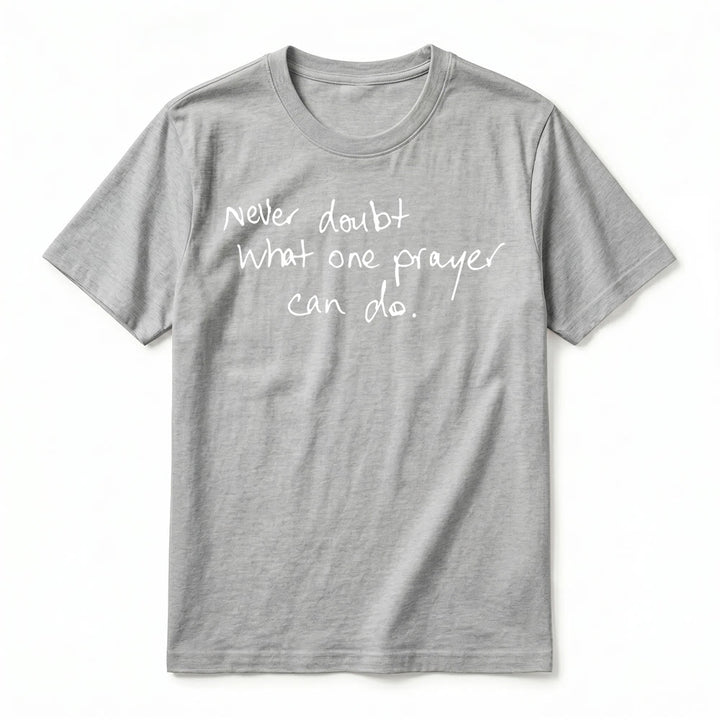 Christianartworkshop T-shirt premium à manches courtes « Ne doutez jamais du pouvoir d'une prière » - image 14