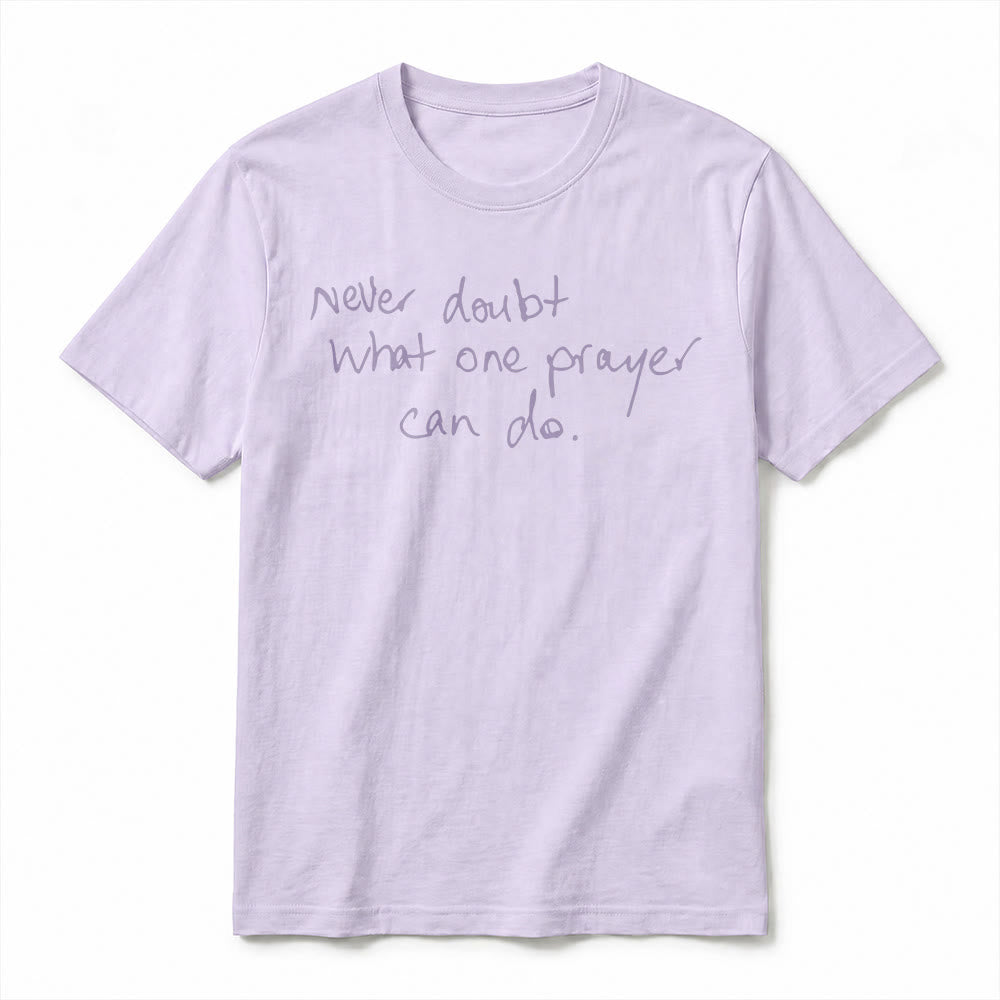 Christianartworkshop T-shirt premium à manches courtes « Ne doutez jamais du pouvoir d'une prière » - image 8