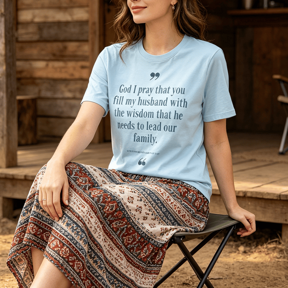 Christianartworkshop T-shirt premium à manches courtes « Seigneur, je te prie de remplir mon mari de sagesse » - image 0