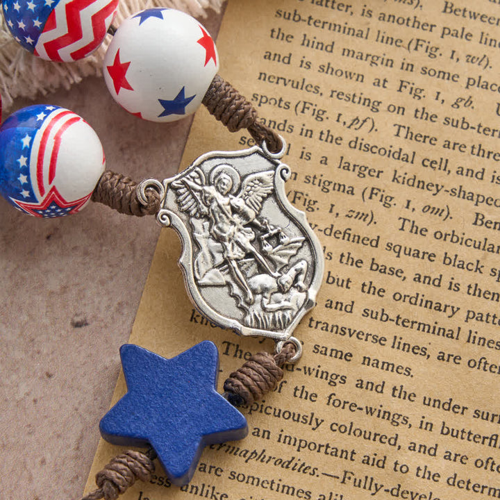 Christianartworkshop Chapelet en forme de croix orné du drapeau américain patriotique et de perles à étoiles et rayures rouges, blanches et bleues - image 7