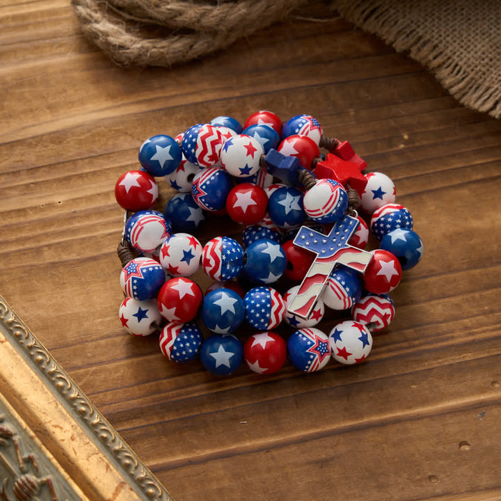 Christianartworkshop Chapelet en forme de croix orné du drapeau américain patriotique et de perles à étoiles et rayures rouges, blanches et bleues - image 2