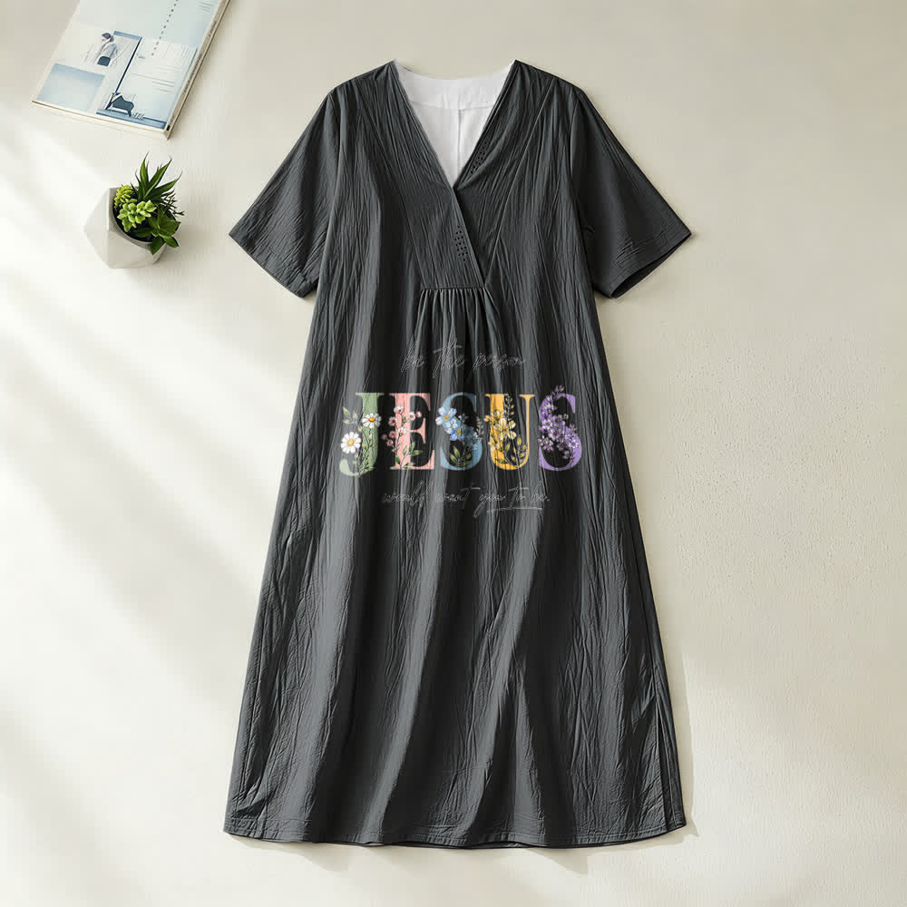 Christianartworkshop Sois la personne que Jésus voudrait que tu sois Robe midi à manches courtes et col en V à motif floral Jésus - Noir - 4XL - image 8