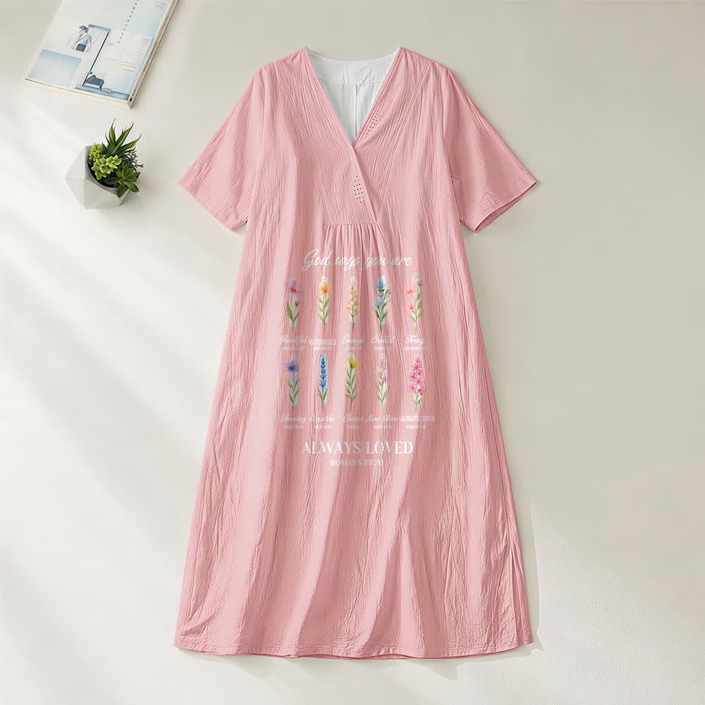 Robe midi fleurie à manches courtes et col en V « Dieu dit que tu es toujours aimée » de Christianartworkshop - Rose - 4XL - image 6