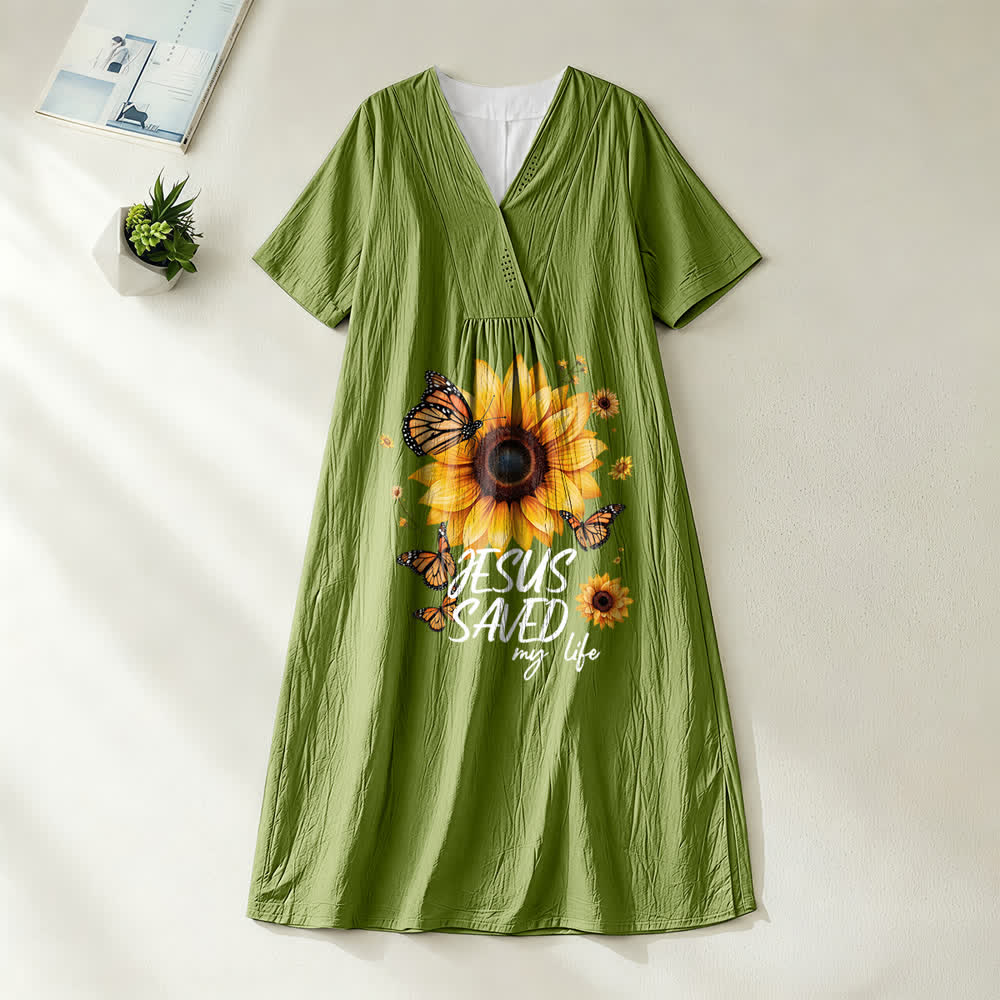 Robe midi à manches courtes et col en V, motif tournesol et papillon, de Christianartworkshop « Jésus m'a sauvé la vie ». - Vert olive - 4XL - image 0