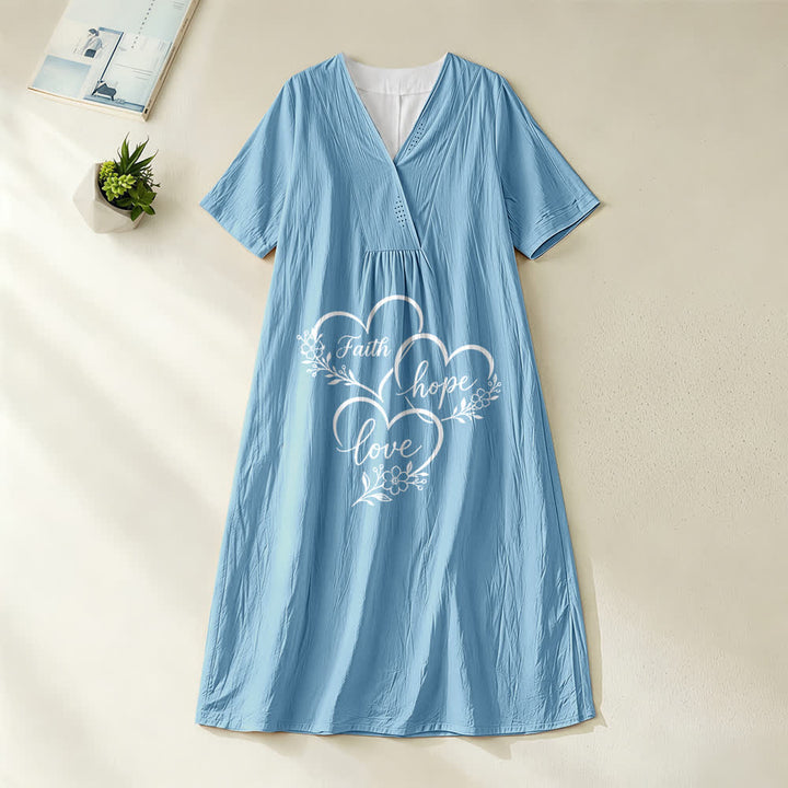 Robe midi à manches courtes et col en V, imprimé cœur floral « Foi, Espoir, Amour » de Christianartworkshop - Bleu - 4XL - image 2