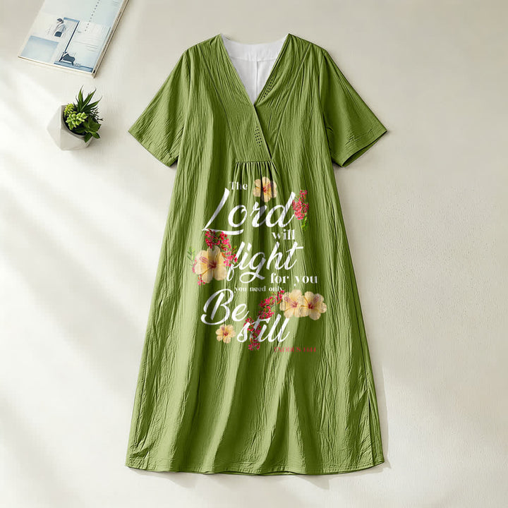 Robe midi à manches courtes et col en V, ornée d'hibiscus et de fleurs, portant l'inscription « Le Seigneur combattra pour toi », Christianartworkshop - Vert olive - 4XL - image 10