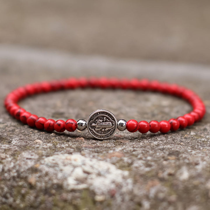 Christianartworkshop Bracelet extensible en perles de pierre naturelle avec entretoises ornées de médailles de saint Benoît en relief : un symbole de protection divine - Turquoise rouge - image 8