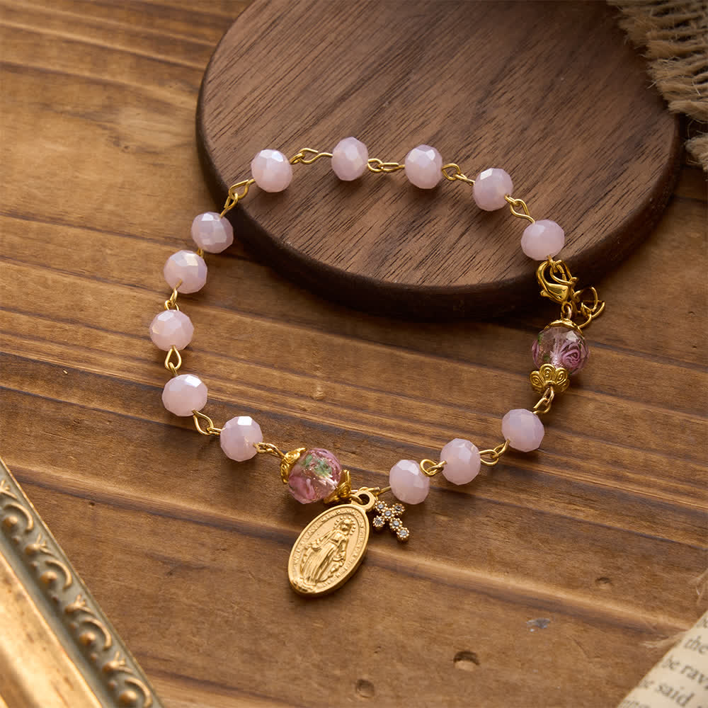 Christianartworkshop Bracelet dévotionnel en cristal rose pâle orné d'une médaille et d'une croix de la Vierge Marie - Tour de poignet : 7,42"-9,89"/18,84-25,13 cm - image 0