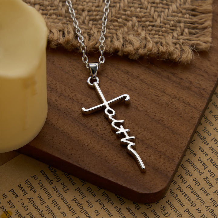 Christianartworkshop Croix élégante et calligraphiée : bijou symbole de douce foi à porter au quotidien - Argent - image 0