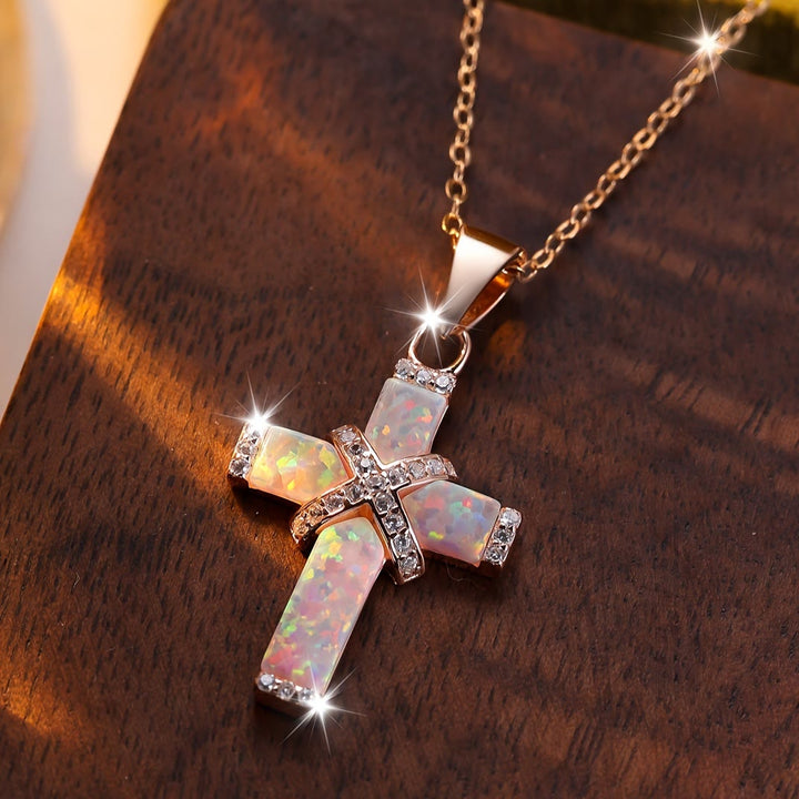 Christianartworkshop Collier avec pendentif croix à plusieurs niveaux en opale incrustée et zircon pavé : un symbole de foi pure - image 1