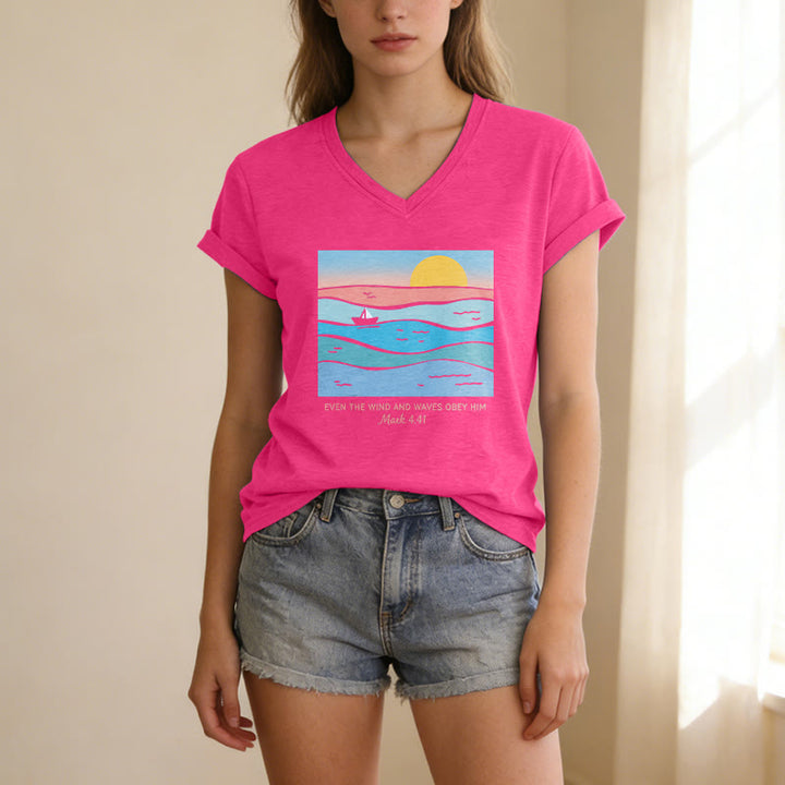 Christianartworkshop Même le vent et les vagues lui obéissent (Marc 4:41) T-shirt décontracté à col en V avec motif coucher de soleil sur l'océan - image 3