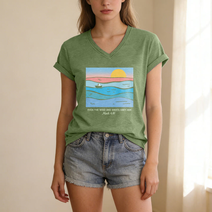 Christianartworkshop Même le vent et les vagues lui obéissent (Marc 4:41) T-shirt décontracté à col en V avec motif coucher de soleil sur l'océan - image 17