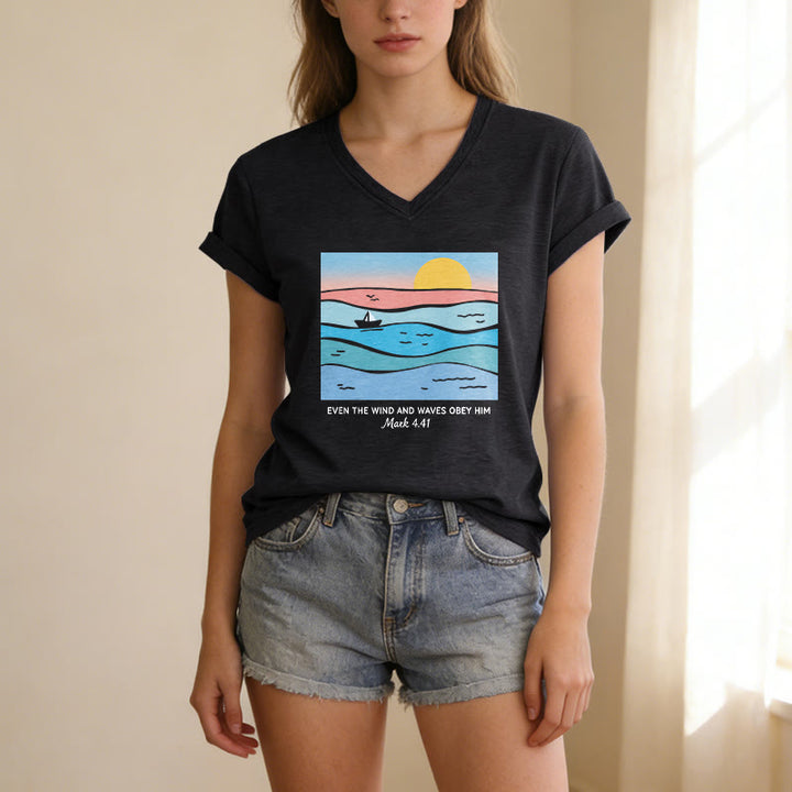Christianartworkshop Même le vent et les vagues lui obéissent (Marc 4:41) T-shirt décontracté à col en V avec motif coucher de soleil sur l'océan - image 13