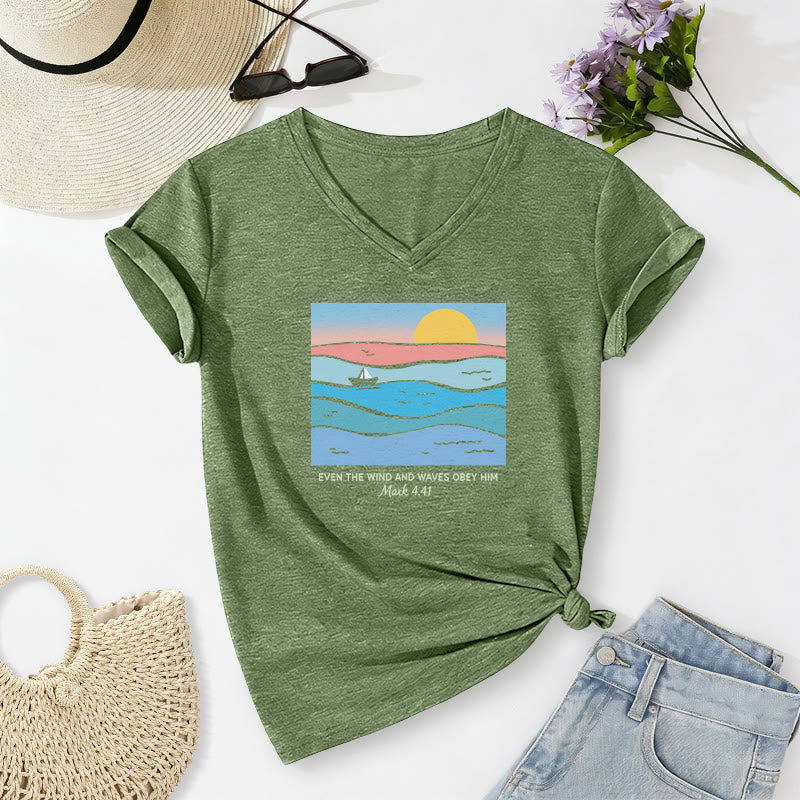 Christianartworkshop Même le vent et les vagues lui obéissent (Marc 4:41) T-shirt décontracté à col en V avec motif coucher de soleil sur l'océan - Vert olive - 2XL - image 16