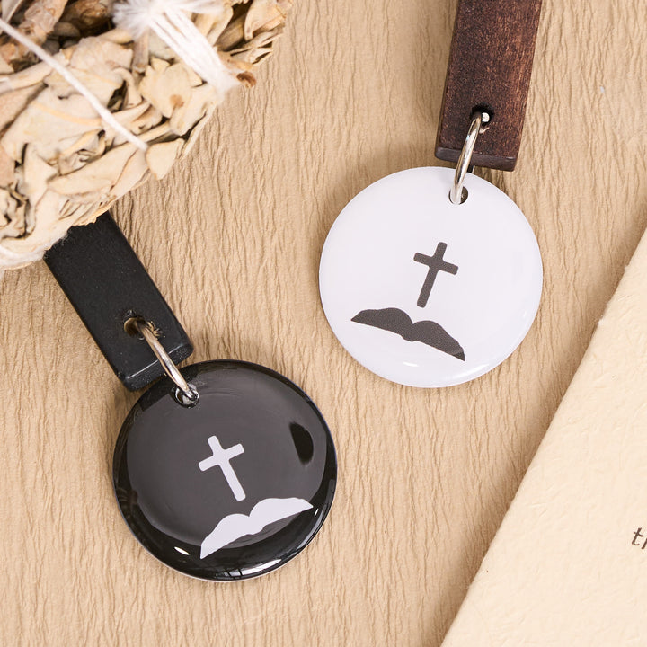 Christianartworkshop Pendentif pour voiture connectée en forme de croix classique en bois massif sculpté, avec référence NFC et verset Matthieu 28:20. - image 6