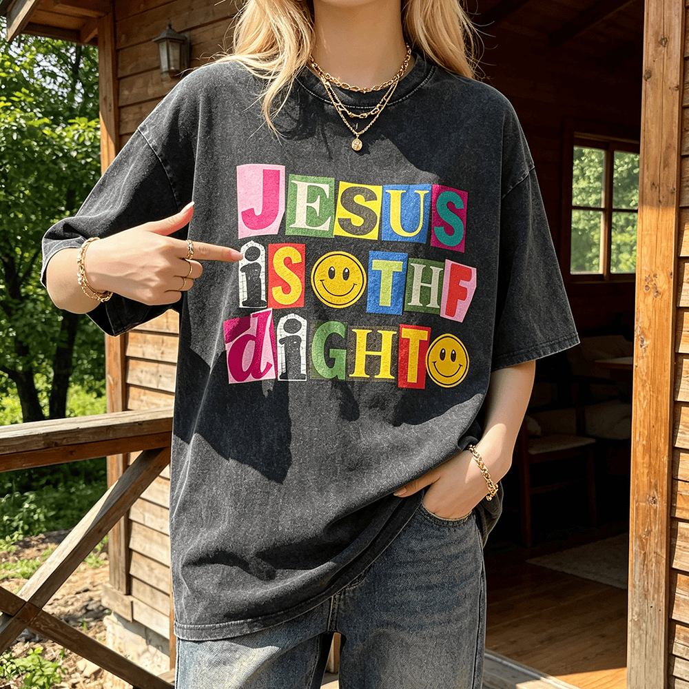 Christianartworkshop T-shirt unisexe délavé avec motif sourire et blocs de couleur « Jésus est la lumière » - image 0