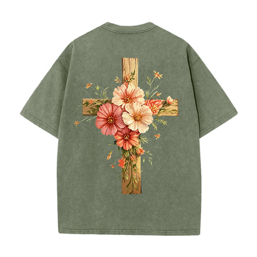 Christianartworkshop T-shirt unisexe délavé avec motif floral et croix double face « Jésus est la lumière » - image 9