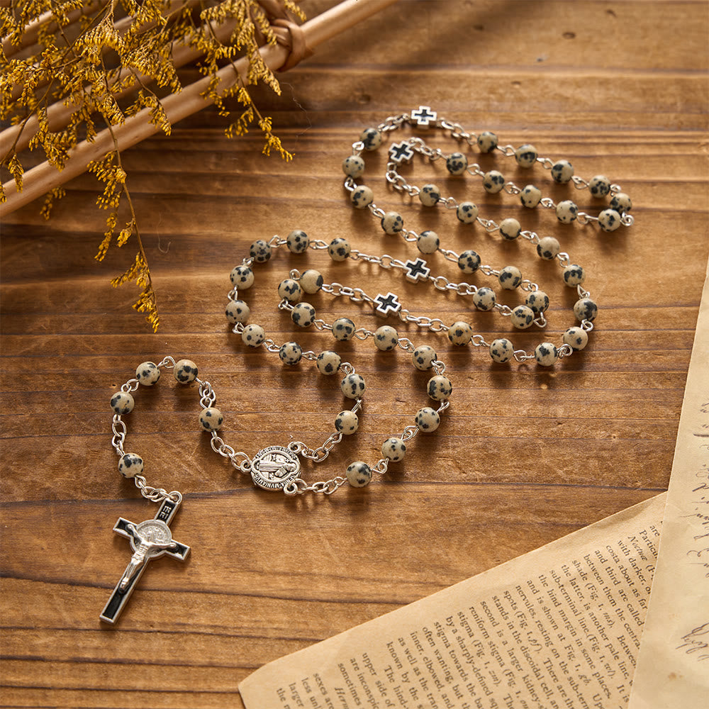 Chapelet crucifix de Saint Benoît en pierre naturelle tachetée, emblème de protection et de miséricorde rédemptrice, par Christianartworkshop - Notre-Dame et le Crucifix - image 0