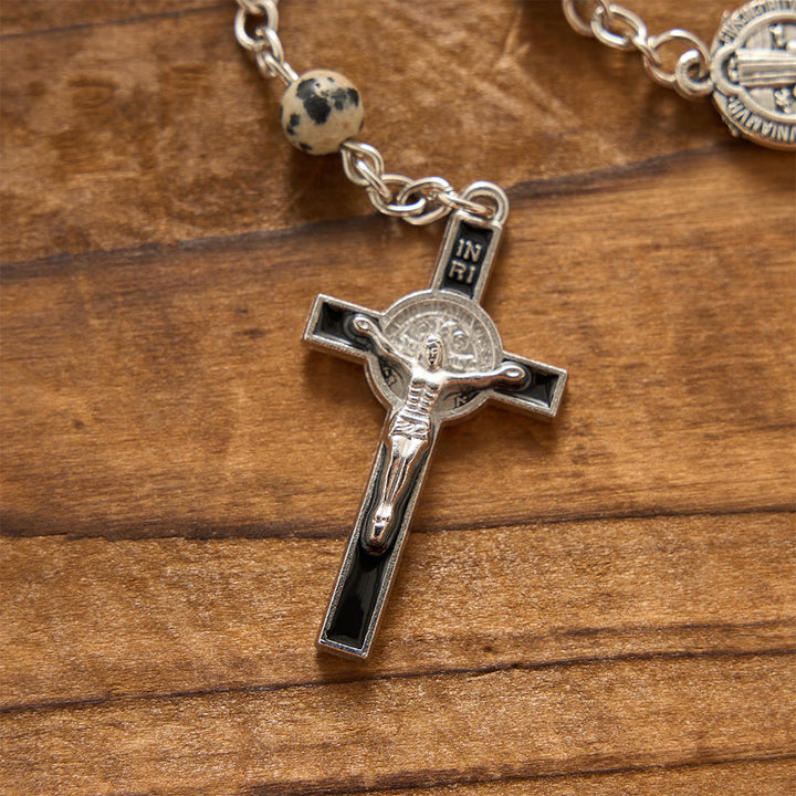 Chapelet crucifix de Saint Benoît en pierre naturelle tachetée, emblème de protection et de miséricorde rédemptrice, par Christianartworkshop - image 4