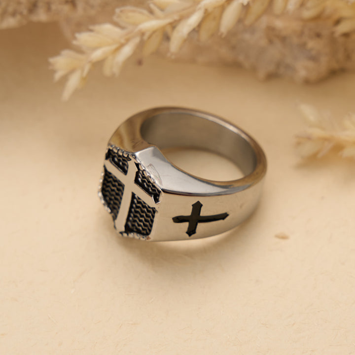 Christianartworkshop Bague chevalière ornée d'une croix en relief : emblème intemporel d'une foi sacrée inébranlable - image 4