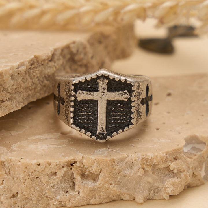 Christianartworkshop Bague chevalière ornée d'une croix en relief : emblème intemporel d'une foi sacrée inébranlable - Argent antique - US 13 - image 5