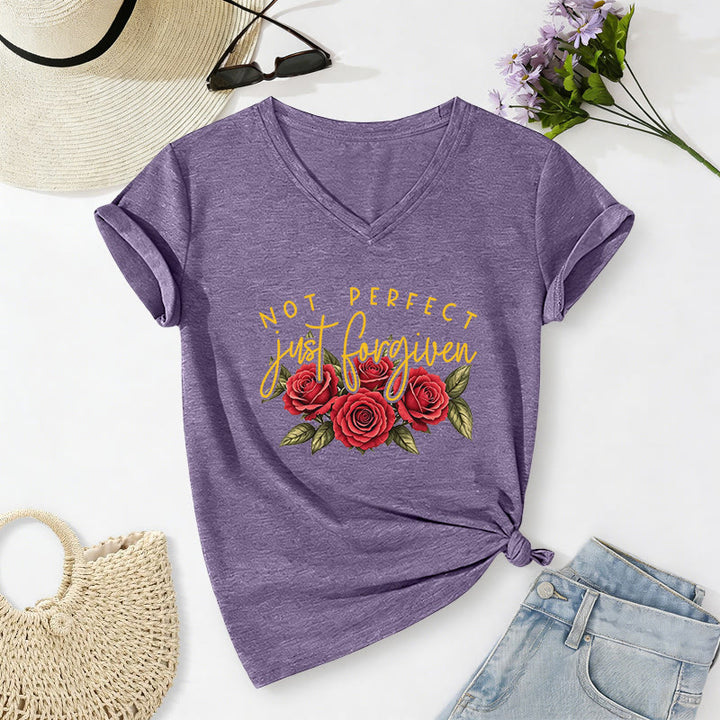 Christianartworkshop T-shirt décontracté à col en V avec motif floral « Pas parfait, juste pardonné » et bouquet de roses rouges à double police. - Violet - 2XL - image 6