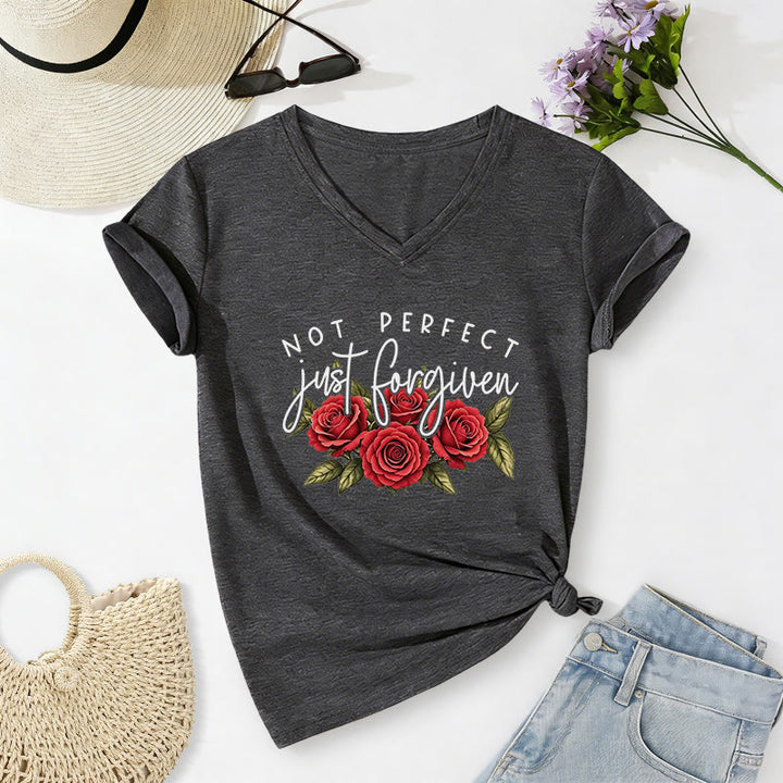 Christianartworkshop T-shirt décontracté à col en V avec motif floral « Pas parfait, juste pardonné » et bouquet de roses rouges à double police. - Gris foncé - 2XL - image 8
