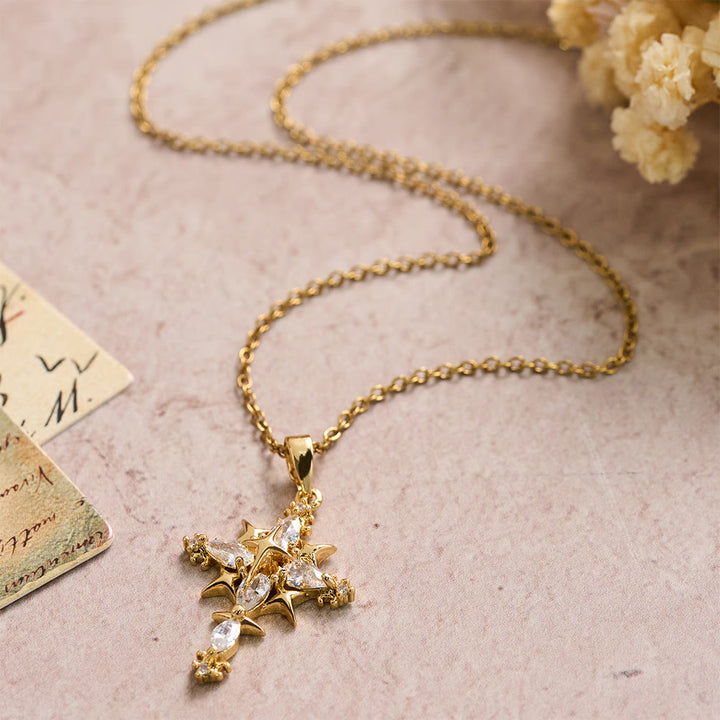 Collier pendentif croix sacrée en cristal marquise Star Accent de Christianartworkshop : emblème intemporel d’une foi céleste rayonnante - image 4